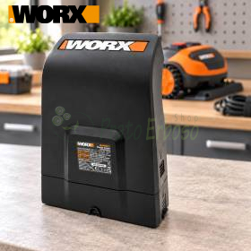 Torretta di ricarica WORX WA4002.1 nera su banco da lavoro in officina