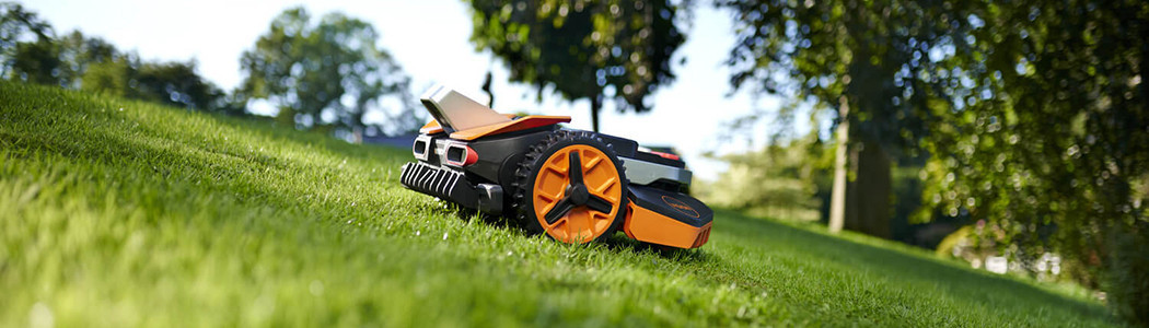 Robot lawnmower